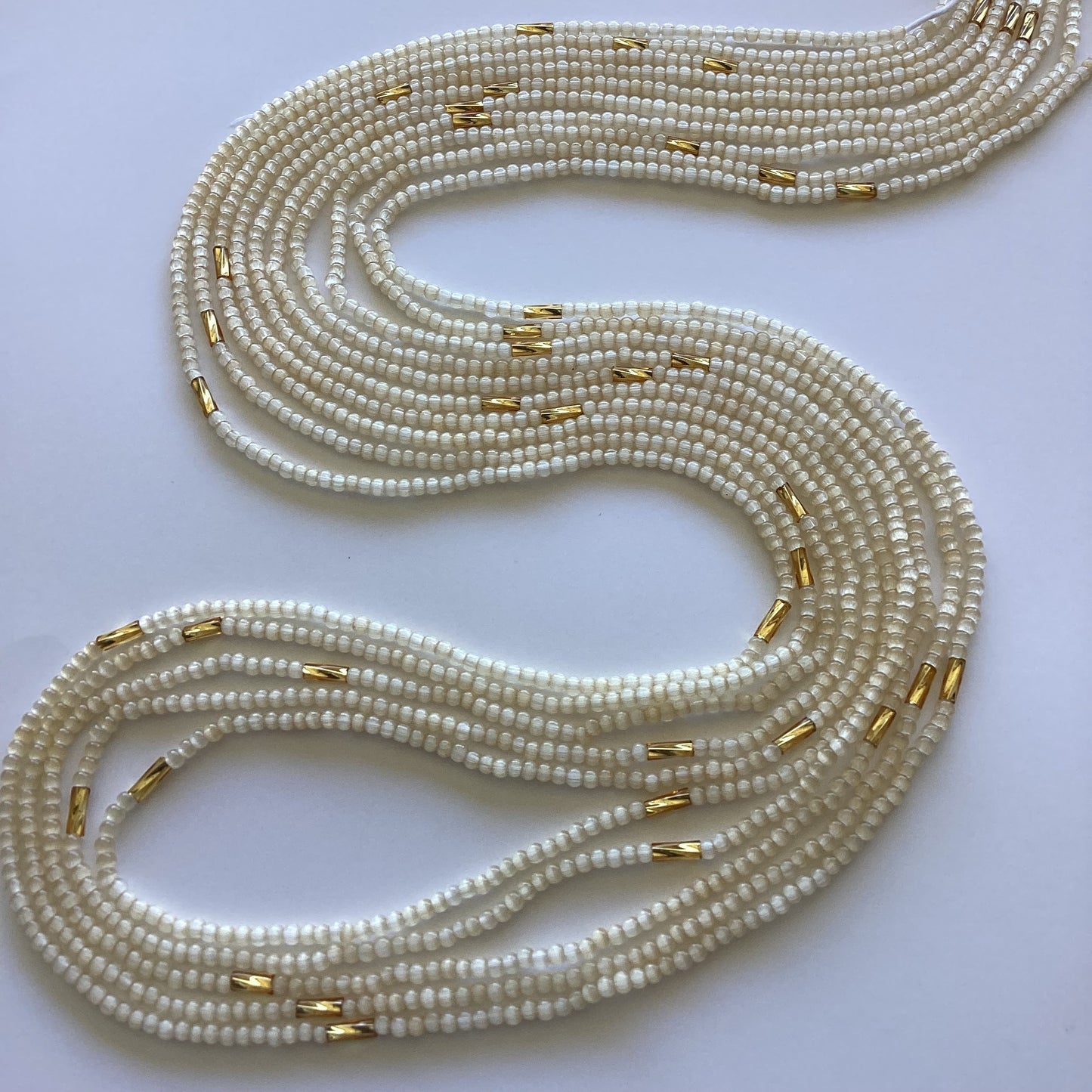 CREAMY ICE (tie on waist beads)