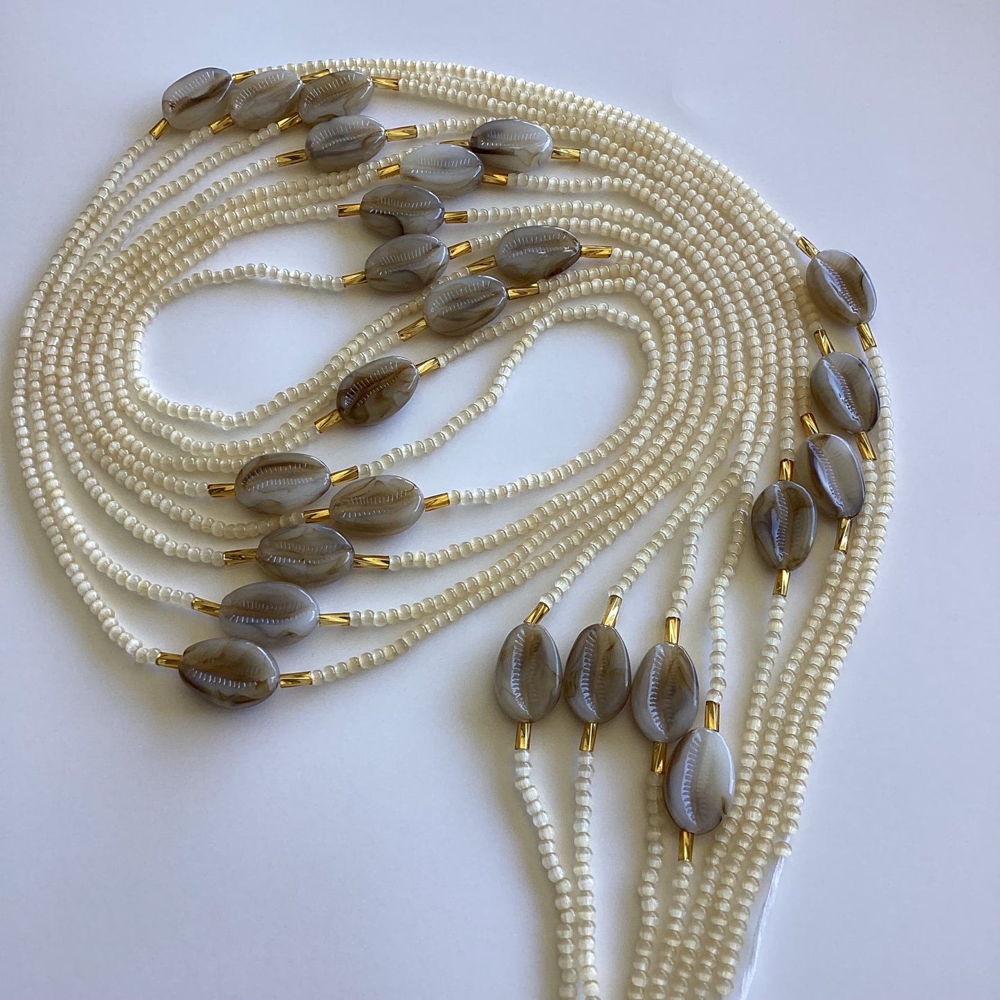 PRETTY CREAMY (tie on waist beads)